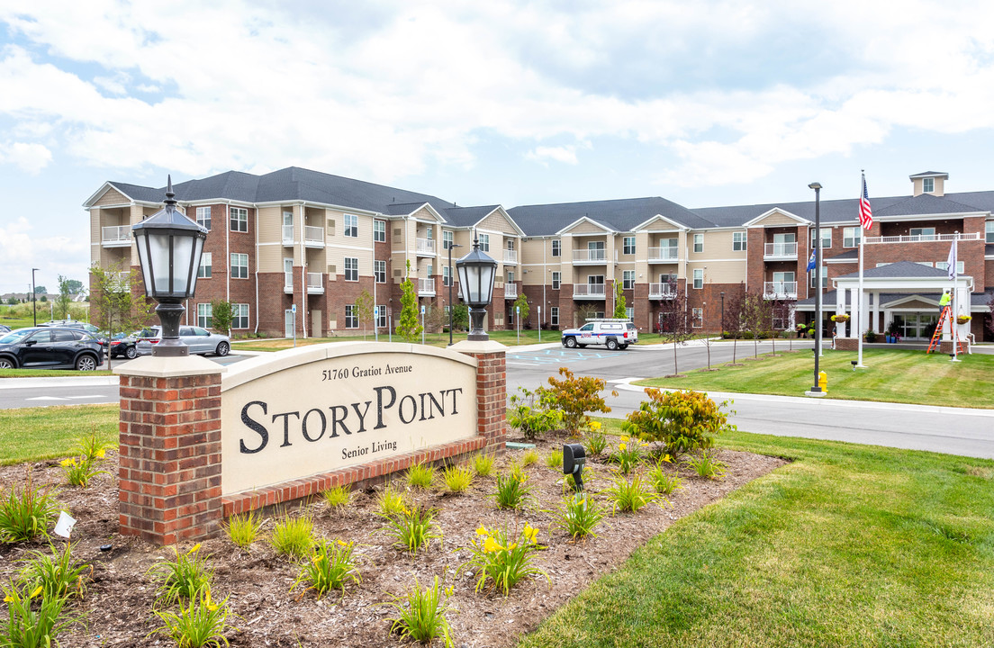 StoryPoint Chesterfield (Senior Living) in Chesterfield, MI - Foto de edificio