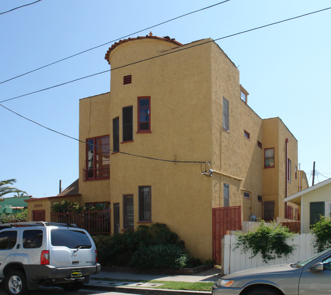 3829 Vinton Ave in Culver City, CA - Building Photo - Building Photo