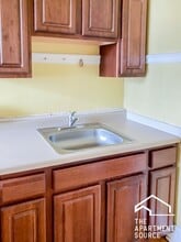 3817 N Lawndale Ave, Unit 2E in Chicago, IL - Building Photo - Building Photo