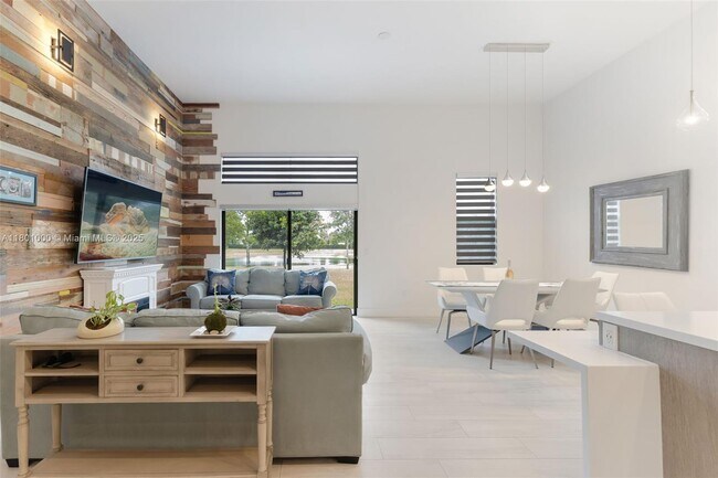 812 NW 44th Terrace in Plantation, FL - Building Photo - Building Photo