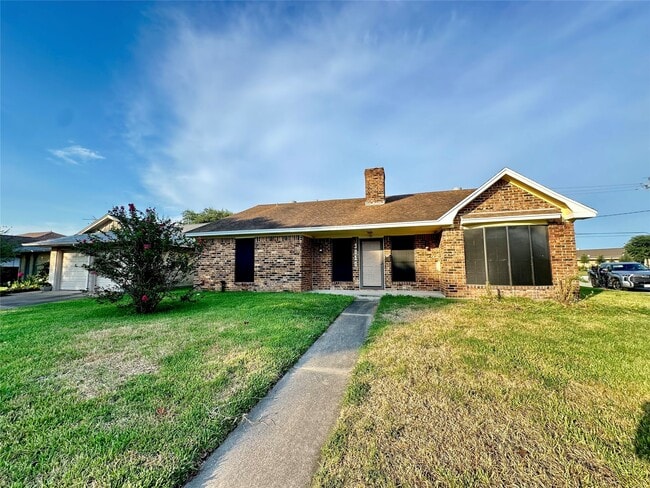 property at 3010 Pine St