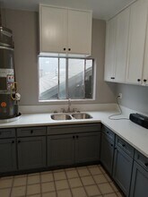 4720 S Normandie Ave, Unit #4 in Los Angeles, CA - Building Photo - Building Photo