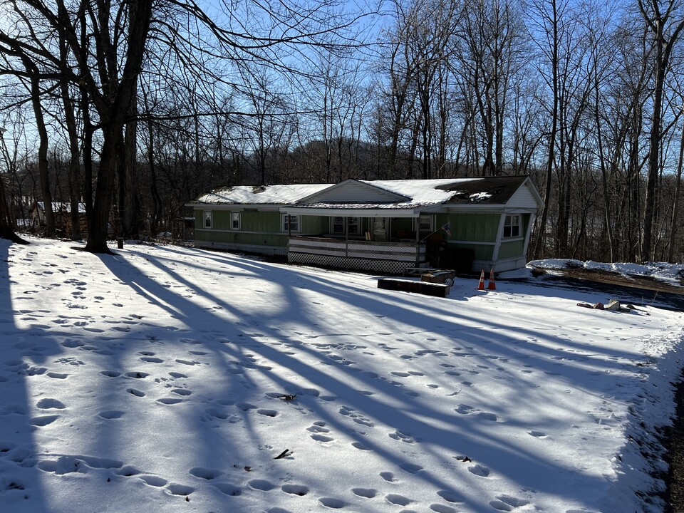 330 Longview Rd in Boyertown, PA - Building Photo