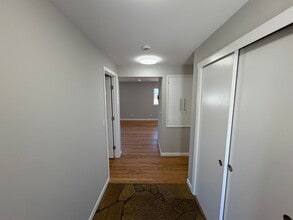 3715 Q Ave in Anacortes, WA - Building Photo - Building Photo