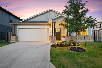 11915 Dispatch Wy in Austin, TX - Building Photo - Building Photo