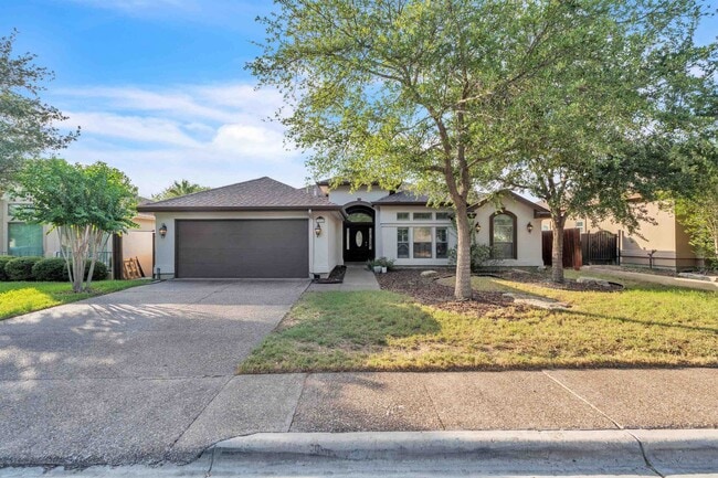 property at 3814 Sandcliff Dr
