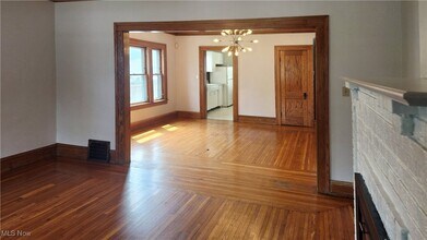 10811 Clifton Blvd in Cleveland, OH - Building Photo - Building Photo
