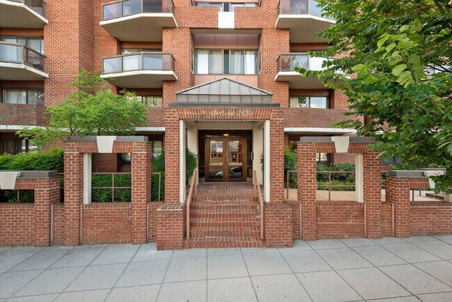 property at 2320 Wisconsin Ave NW