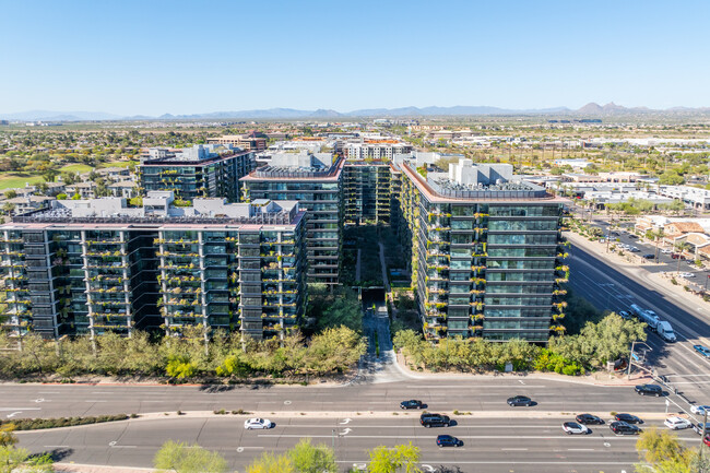 Optima Kierland Tower III in Scottsdale, AZ - Building Photo - Building Photo