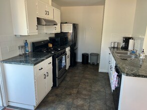 2078 El Sereno Ave in Pasadena, CA - Building Photo - Building Photo