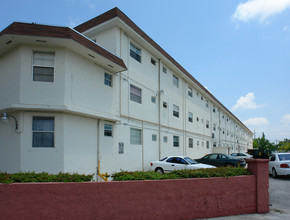 Michael Apartments in North Miami, FL - Building Photo - Building Photo