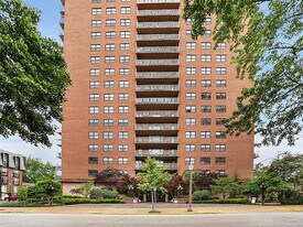 4466 W Pine Blvd, Unit 6A in St. Louis, MO - Building Photo
