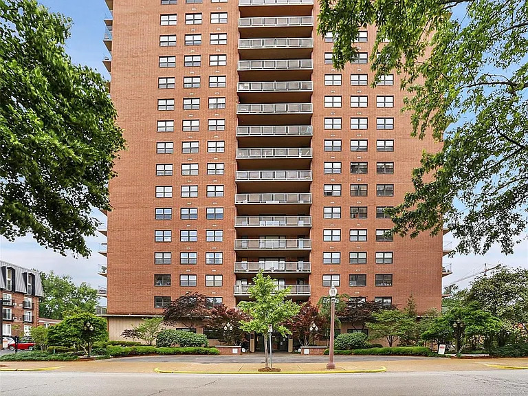 4466 W Pine Blvd, Unit 6A in St. Louis, MO - Building Photo