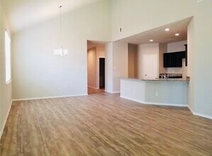 11387 Dawn Beach Ln in Panorama Village, TX - Building Photo - Building Photo