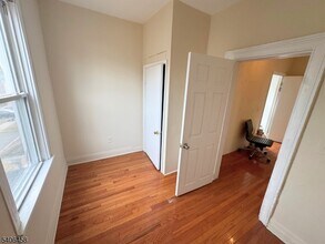 1261 Milton Pl in Plainfield, NJ - Building Photo - Building Photo