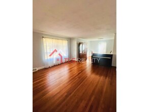 4044 Somerdale Ln in Charlotte, NC - Building Photo - Building Photo