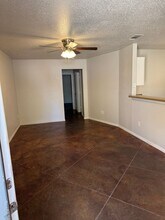 523 Oakwood Ln in Arlington, TX - Building Photo - Building Photo