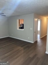 8511 Pineland Dr in Jonesboro, GA - Building Photo - Building Photo
