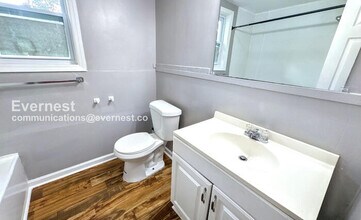 3214 Clopton St SW in Huntsville, AL - Foto de edificio - Building Photo