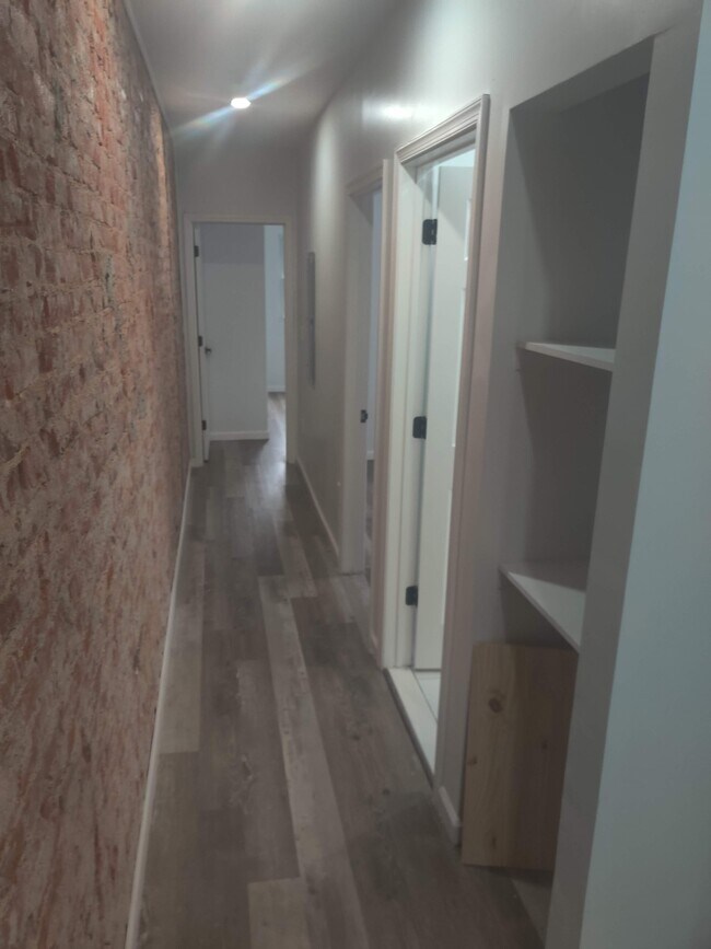 2409 N 17th St, Unit Unit 2 in Philadelphia, PA - Building Photo - Building Photo