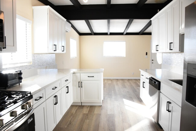 property at 61576 Aberdeen Dr