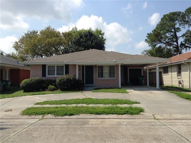 property at 904 W William David Pky