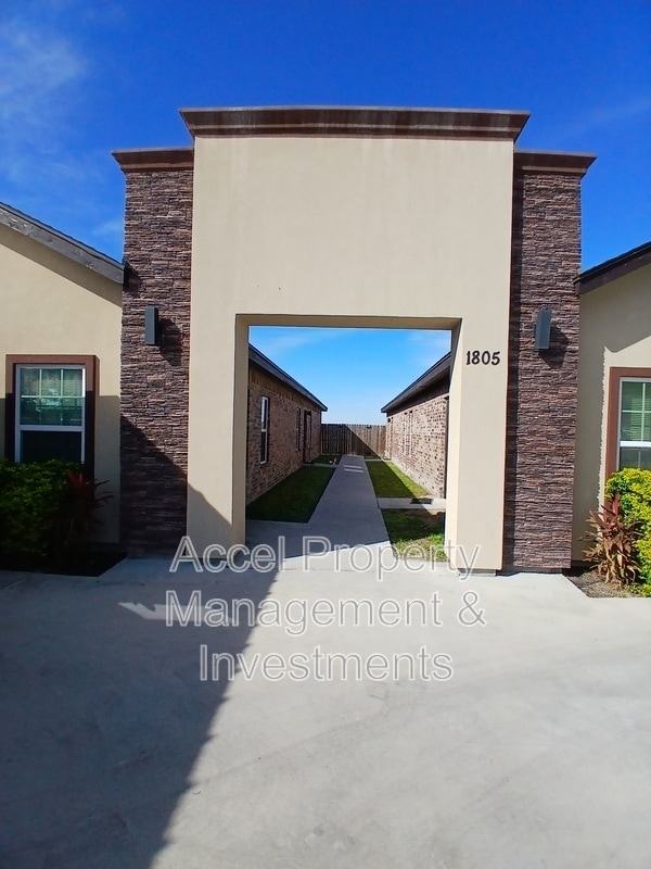 1805 Cari Nicole Ave in Edinburg, TX - Building Photo - Building Photo