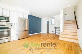 2416 S Holgate St in Seattle, WA - Building Photo - Building Photo