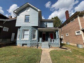 67-69 W Hudson Ave in Dayton, OH - Building Photo