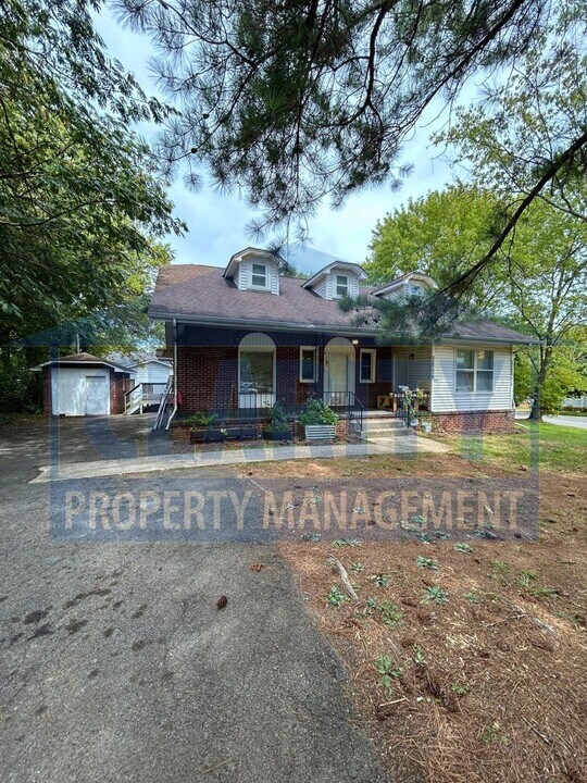 225 20th St NE in Cleveland, TN - Building Photo