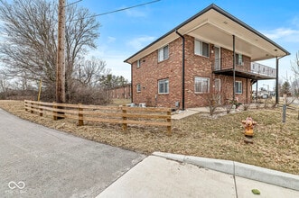 10301 Medallion Dr in Indianapolis, IN - Building Photo - Building Photo