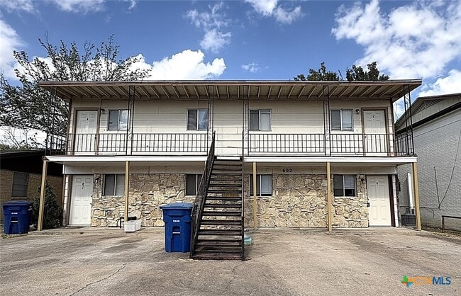 property at 602 Sunset Ln