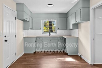 405 18th Ave NW in Center Point, AL - Building Photo - Building Photo