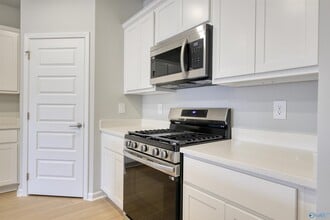 12392 Whitcomb Cir in Athens, AL - Building Photo - Building Photo