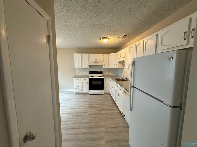 1411 Ascent Trail NW in Huntsville, AL - Building Photo - Building Photo
