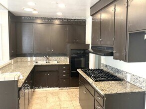 13139 Archwood St in Los Angeles, CA - Building Photo - Building Photo