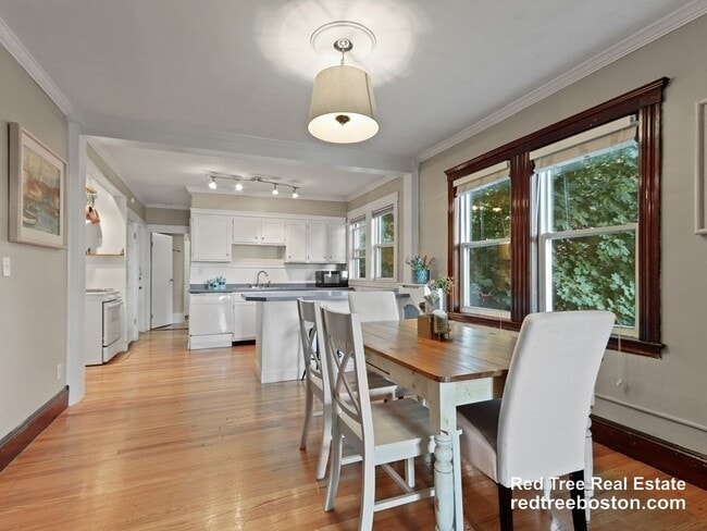 property at 195 South St