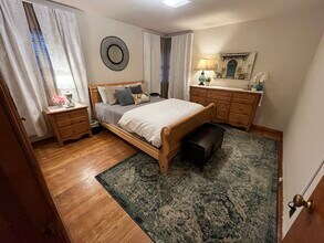 220 E Wilbur Ave, Unit Lower in Milwaukee, WI - Building Photo - Building Photo