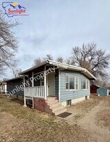 308 S Main St in Joliet, MT - Building Photo