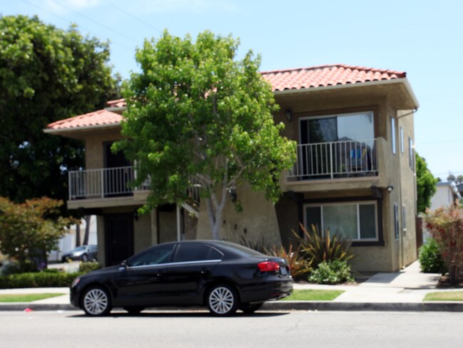 428 14th St in Huntington Beach, CA - Building Photo - Building Photo