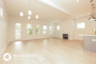 1421 Preston Dr in Nashville, TN - Foto de edificio - Building Photo