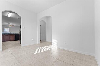 1815 Hot Springs Way in Princeton, TX - Foto de edificio - Building Photo