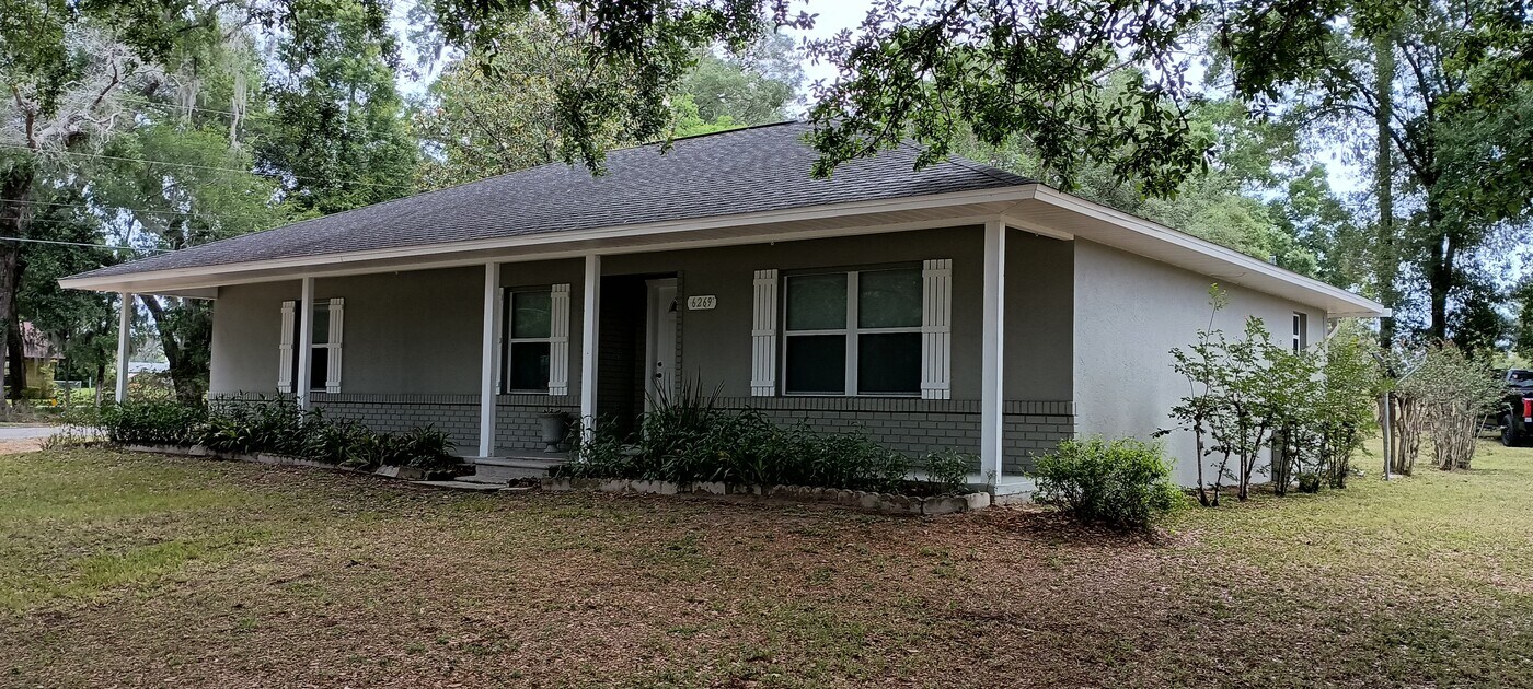 6269 NE 26th Ave in Ocala, FL - Building Photo