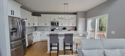 670 S Jade Ln in Round Lake, IL - Building Photo - Building Photo