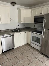 326 Green Meadow Dr in Wautoma, WI - Foto de edificio - Building Photo