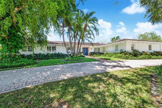 property at 610 Marquesa Dr