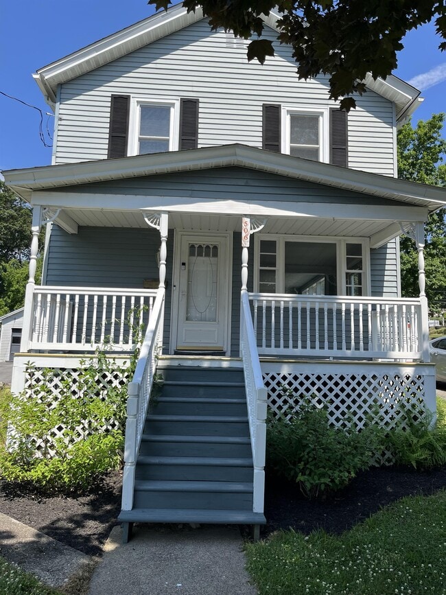 property at 506 Harwood Ave