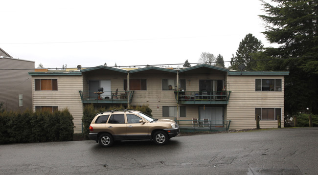 The Dolphin Apartments in Portland, OR - Building Photo - Building Photo