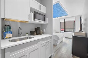 228 E 135th St in New York, NY - Building Photo