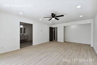 4310 Columbus Way S in St. Petersburg, FL - Building Photo - Building Photo